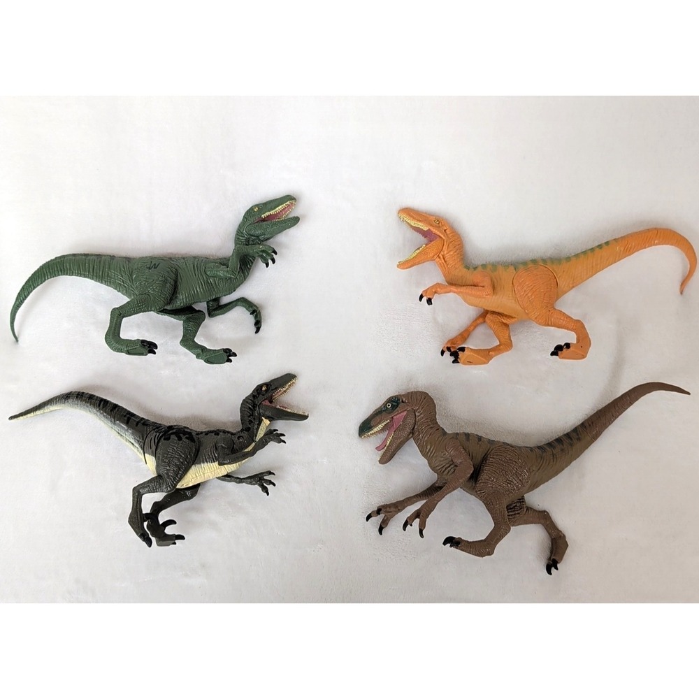 Jurassic World Hasbro Lot Of 4 Velociraptors, Echo, Titan, Delta, Blue Read